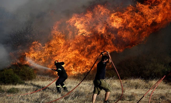 Φωτιά σε εξέλιξη στην Εύβοια
